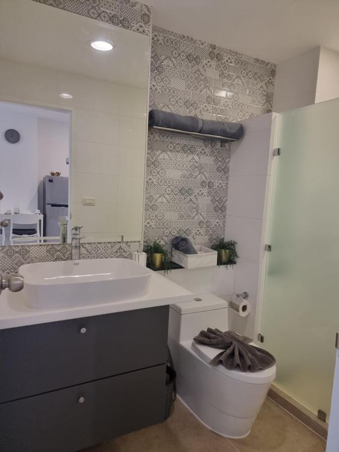 Patong Coco Apartment Exteriör bild